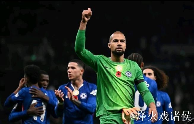 天空记者：蓝军夏窗不太可能买门将，桑切斯和约恩森竞争一门