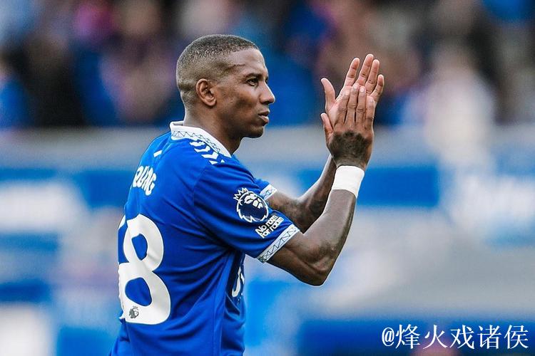 阿什利-扬:为了踢球离开曼联加盟国米,不想作为替补赚薪水 阿什利-扬:为了踢球离开曼联加盟国米,不想作为替补赚薪水